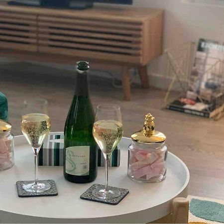Dom Perignon , Au Coeur Du Centre-Ville D'Еперне Екстериор снимка